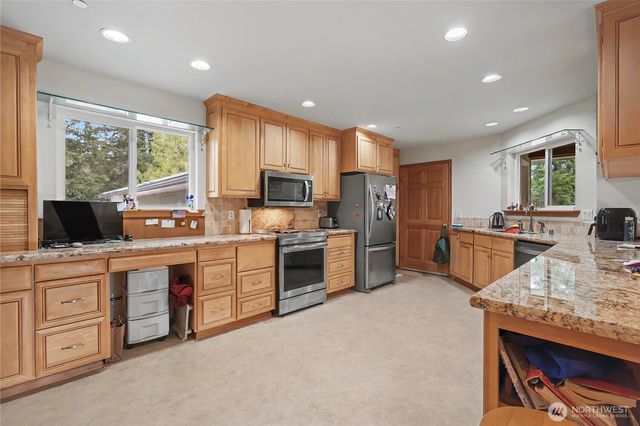48513 144th Avenue E, Eatonville, WA 98328