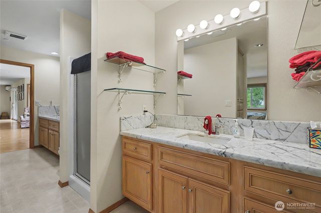48513 144th Avenue E, Eatonville, WA 98328