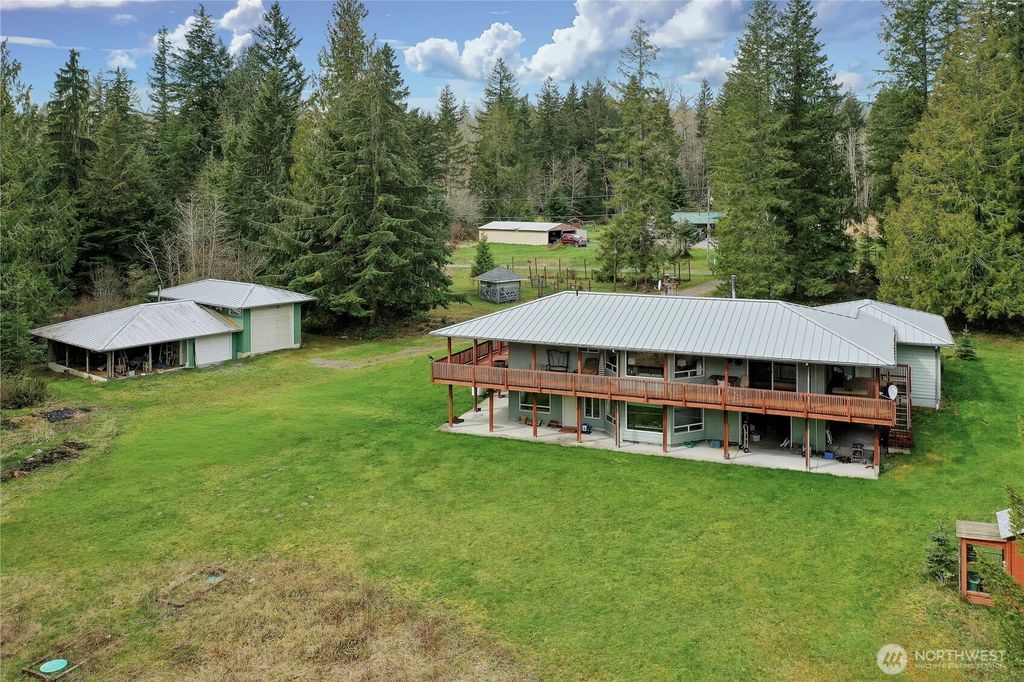 48513 144th Avenue E, Eatonville, WA 98328