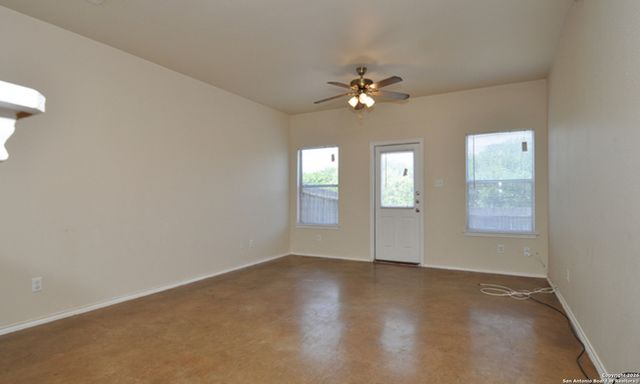 10611 Mathom Landing, Universal City, TX 78148