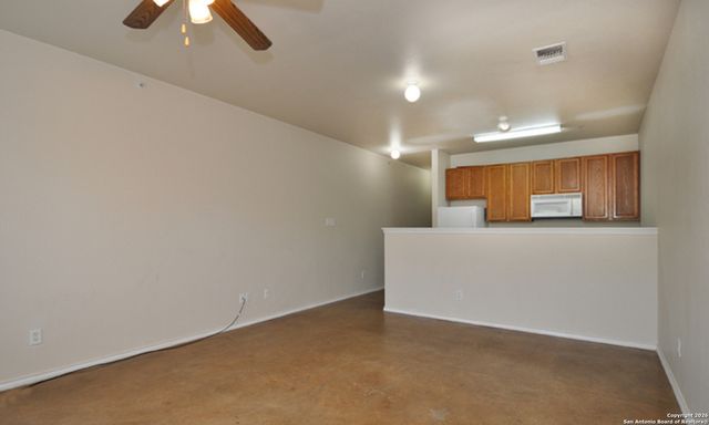 10611 Mathom Landing, Universal City, TX 78148
