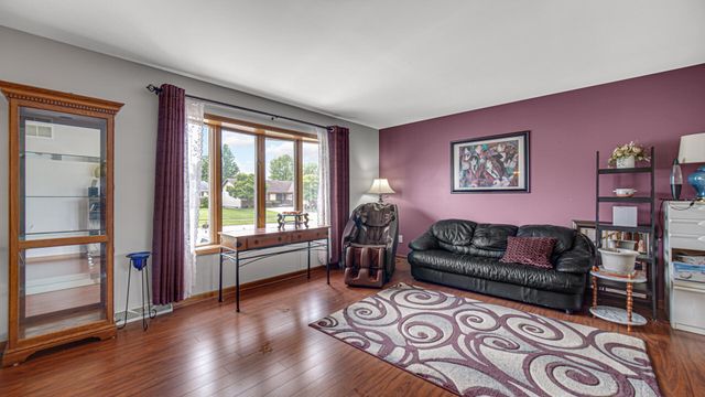 508 James Wittchen Drive, Schererville, IN 46375