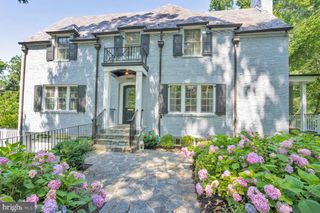 5053 SEDGWICK ST NW, Washington, DC 20016