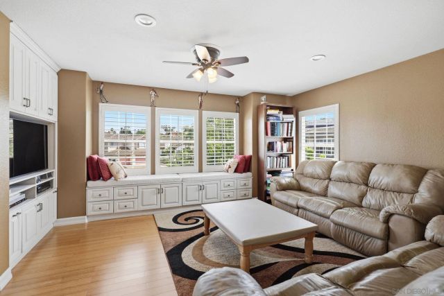 454 Acero Pl, Chula Vista, CA 91910