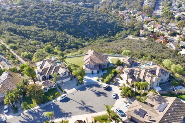 454 Acero Pl, Chula Vista, CA 91910