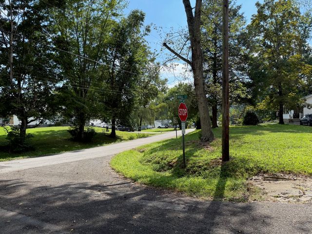 64 Riddle Street, Dayton, TN 37321