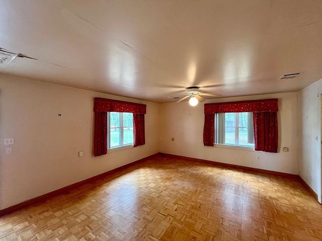 1393 County Road 2103, Weimar, TX 78962