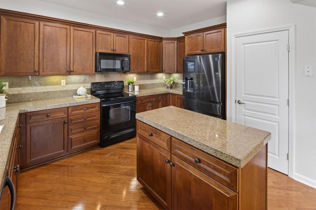 2775 Eagles Peak Ln, Lincoln, CA 95648