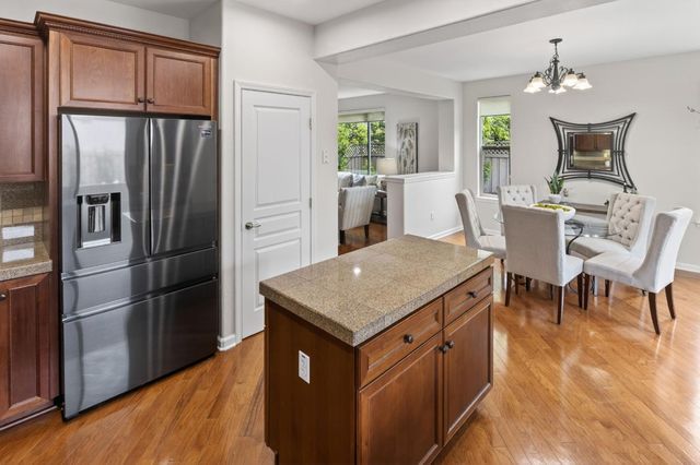 2775 Eagles Peak Ln, Lincoln, CA 95648