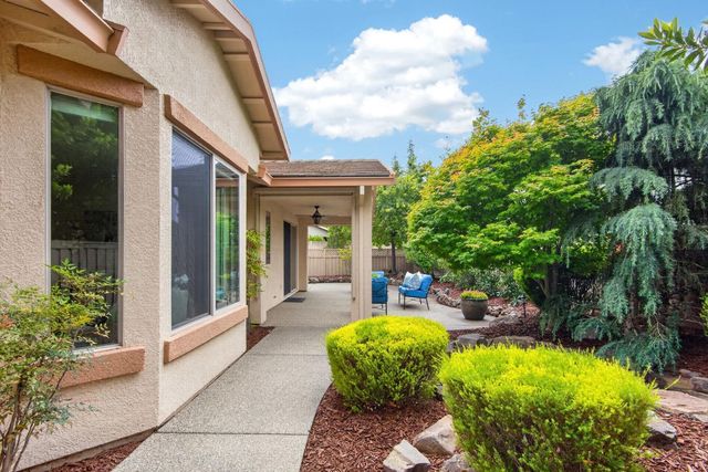 2775 Eagles Peak Ln, Lincoln, CA 95648