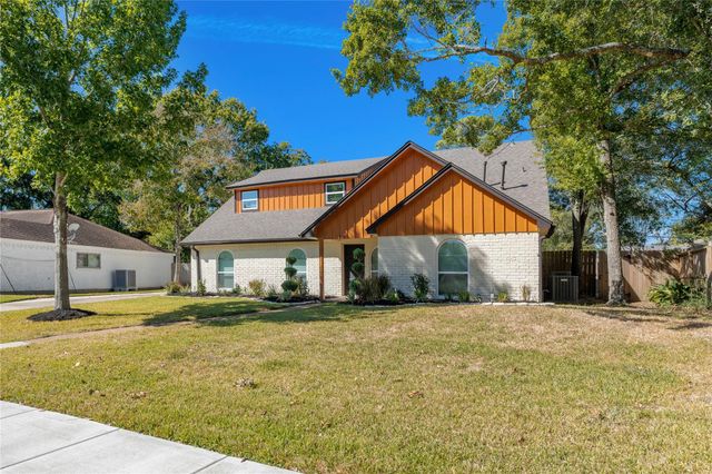 1119 Woodland Drive, El Lago, TX 77586