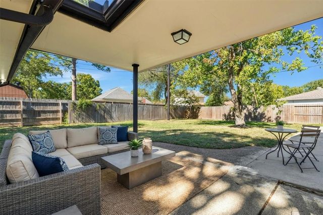 1119 Woodland Drive, El Lago, TX 77586