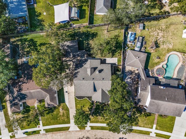 1119 Woodland Drive, El Lago, TX 77586