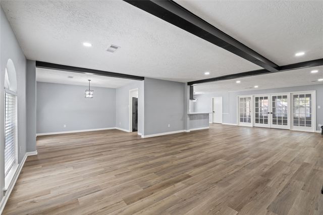 1119 Woodland Drive, El Lago, TX 77586