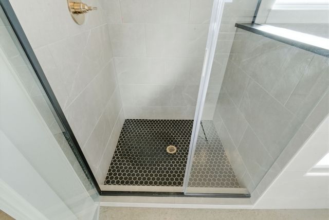 1001 Paramount Drive, Cresson, TX 76035