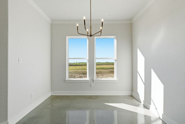 1001 Paramount Drive, Cresson, TX 76035