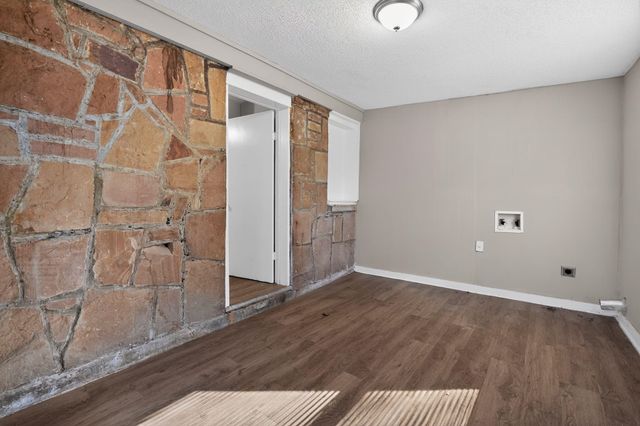 4043 CLEARPOOL CIRCLE RD, Memphis, TN 38118