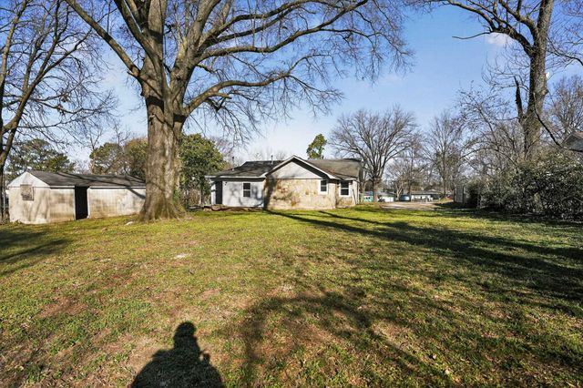 4043 CLEARPOOL CIRCLE RD, Memphis, TN 38118