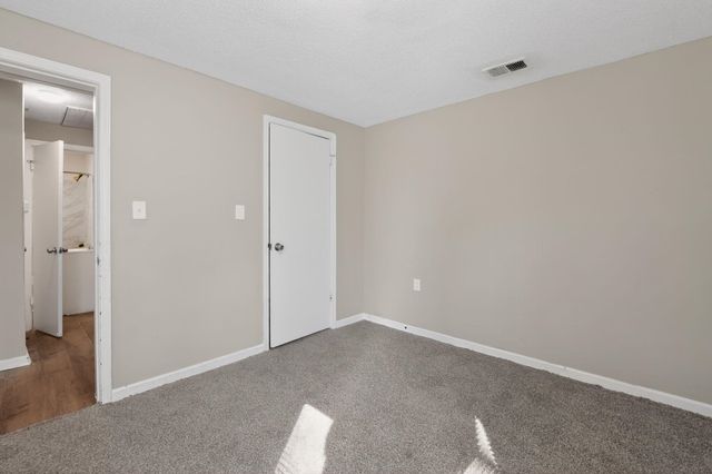 4043 CLEARPOOL CIRCLE RD, Memphis, TN 38118