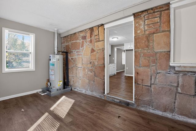 4043 CLEARPOOL CIRCLE RD, Memphis, TN 38118