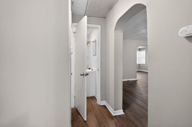 4043 CLEARPOOL CIRCLE RD, Memphis, TN 38118