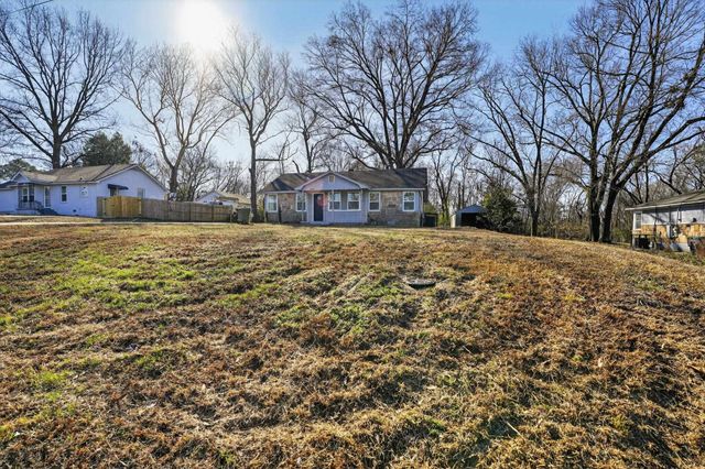 4043 CLEARPOOL CIRCLE RD, Memphis, TN 38118