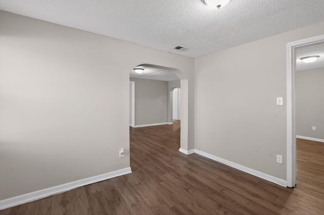 4043 CLEARPOOL CIRCLE RD, Memphis, TN 38118