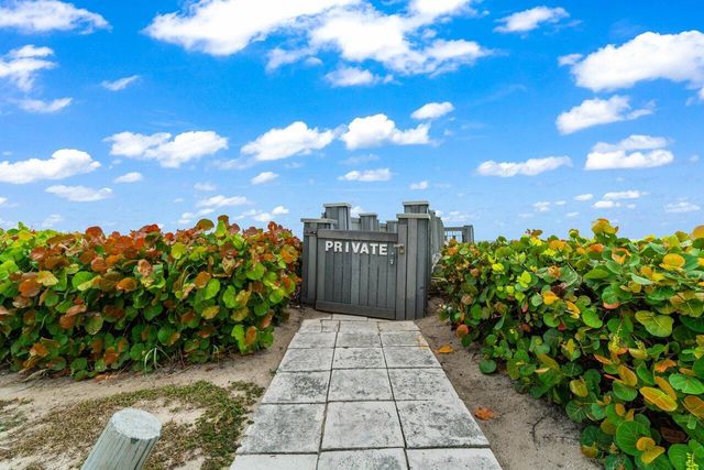 5900 Old Ocean Boulevard A10, Ocean Ridge, FL 33435