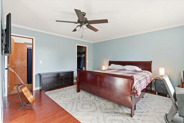 914 Kings Ridge COURT W, West Bend, WI 53090