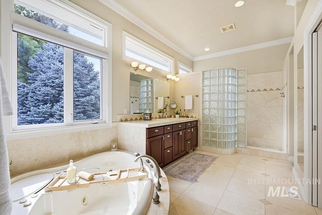 4601 W Brassie Ct, Meridian, ID 83646