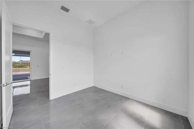 2720 NW 41st AVE, Cape Coral, FL 33993