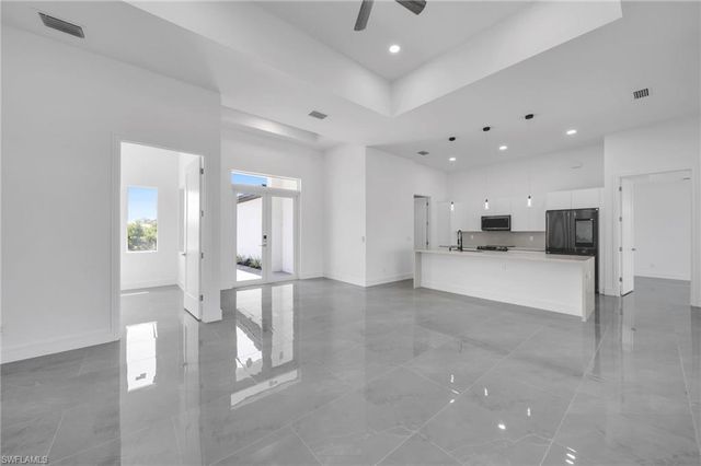2720 NW 41st AVE, Cape Coral, FL 33993