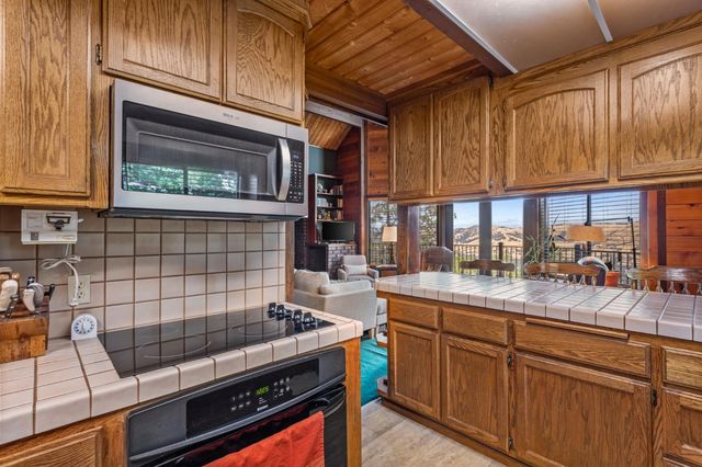 4580 Bakers Mountain Rd, Lotus, CA 95651