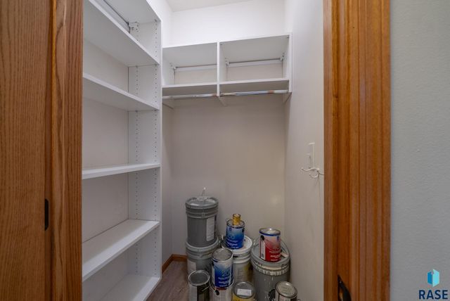 6608 S Bellwood Ave Avenue, Sioux Falls, SD 57108