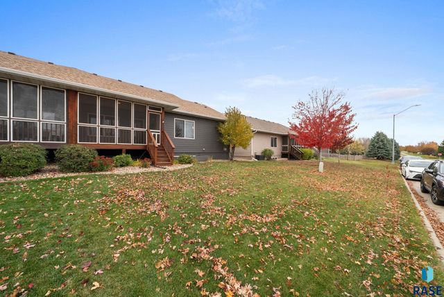 6608 S Bellwood Ave Avenue, Sioux Falls, SD 57108