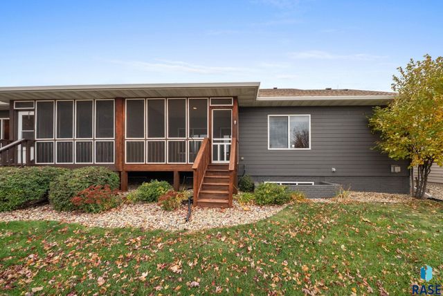 6608 S Bellwood Ave Avenue, Sioux Falls, SD 57108