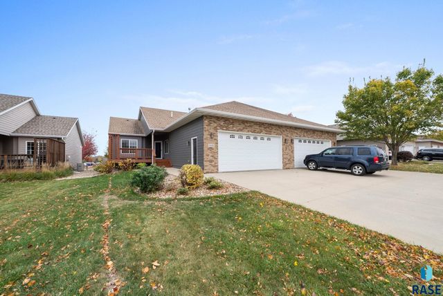 6608 S Bellwood Ave Avenue, Sioux Falls, SD 57108