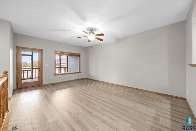 6608 S Bellwood Ave Avenue, Sioux Falls, SD 57108