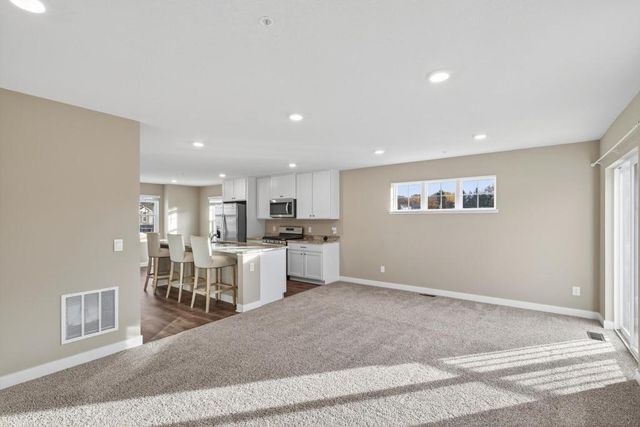 6612 Hinterland Trail, Cottage Grove, MN 55016