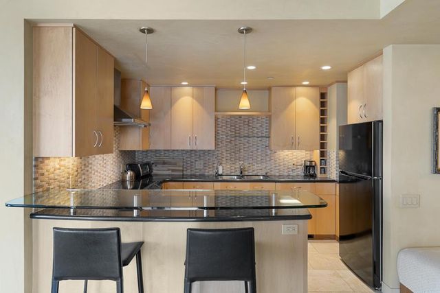 333 Bush Street 3901, San Francisco, CA 94104