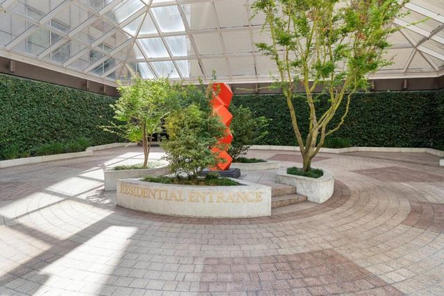 333 Bush Street 3901, San Francisco, CA 94104