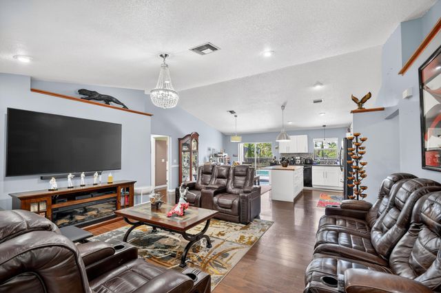 7625 Woodland Creek Lane, Lake Worth, FL 33467