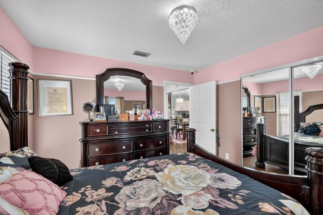 7625 Woodland Creek Lane, Lake Worth, FL 33467