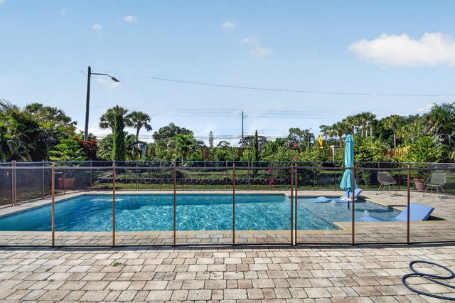 7625 Woodland Creek Lane, Lake Worth, FL 33467