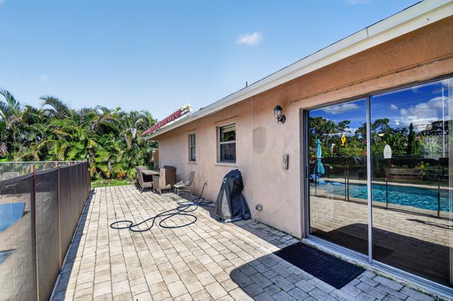 7625 Woodland Creek Lane, Lake Worth, FL 33467