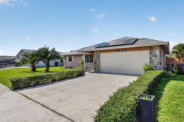 7625 Woodland Creek Lane, Lake Worth, FL 33467