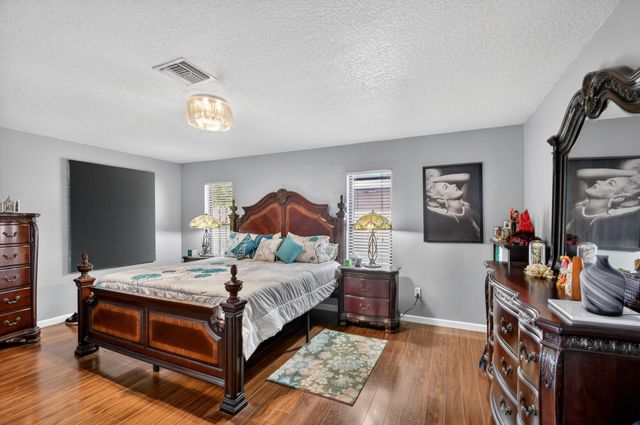 7625 Woodland Creek Lane, Lake Worth, FL 33467