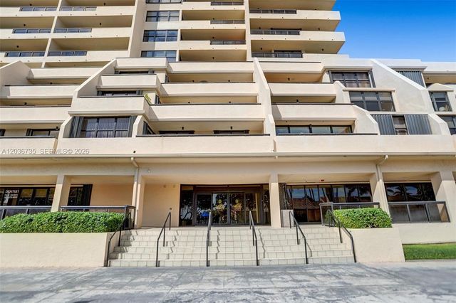 2555 Collins Avenue 1508, Miami Beach, FL 33140