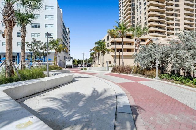 2555 Collins Avenue 1508, Miami Beach, FL 33140