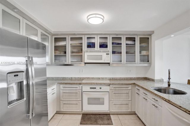 2555 Collins Avenue 1508, Miami Beach, FL 33140